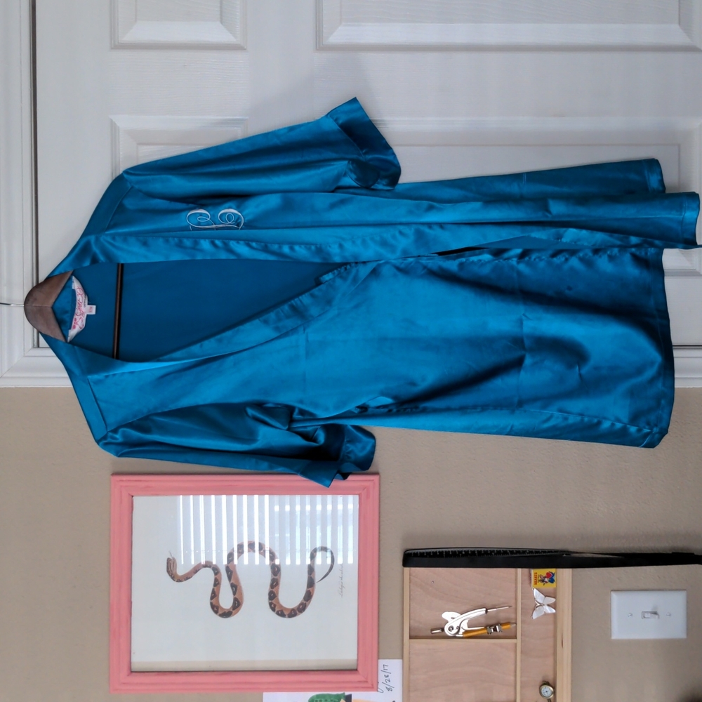 Vintage Style Monogram "L" Robe